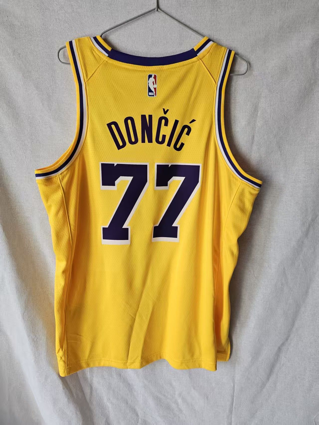 NBA Los Angeles Lakers #77 Luka Dončić Jersey Home Size US M / EU 48-50 / 2 - 1 Thumbnail