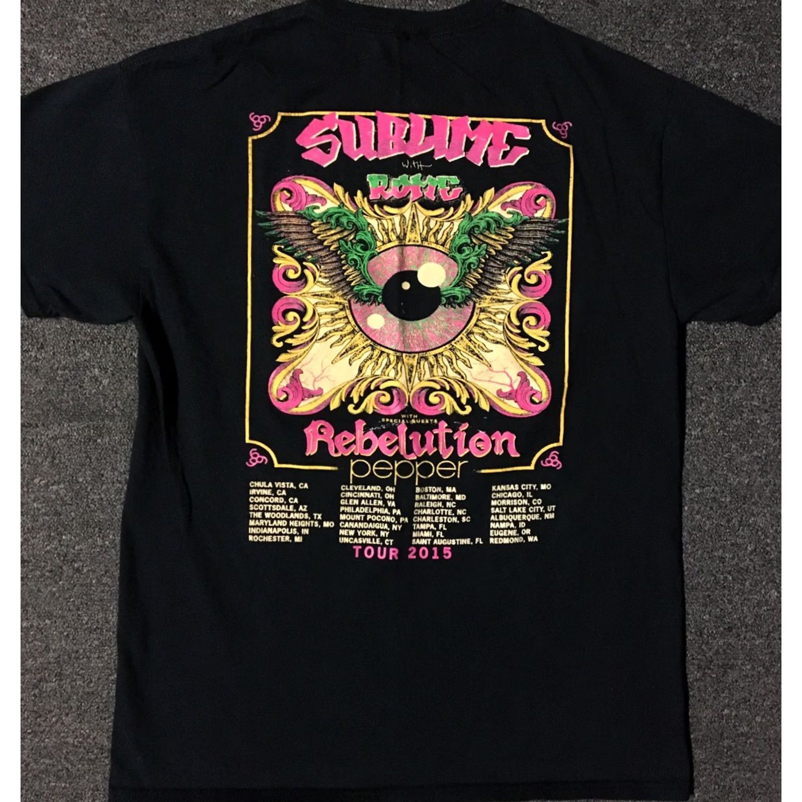 Drome Sublime With Rome 2015 Tour Shirt M Concert Punk Rock Nirvana 311 Grunge Vtg 90s Shirt Mens Black Graphic Tee Hippoie? Size US M / EU 48-50 / 2 - 2 Thumbnail