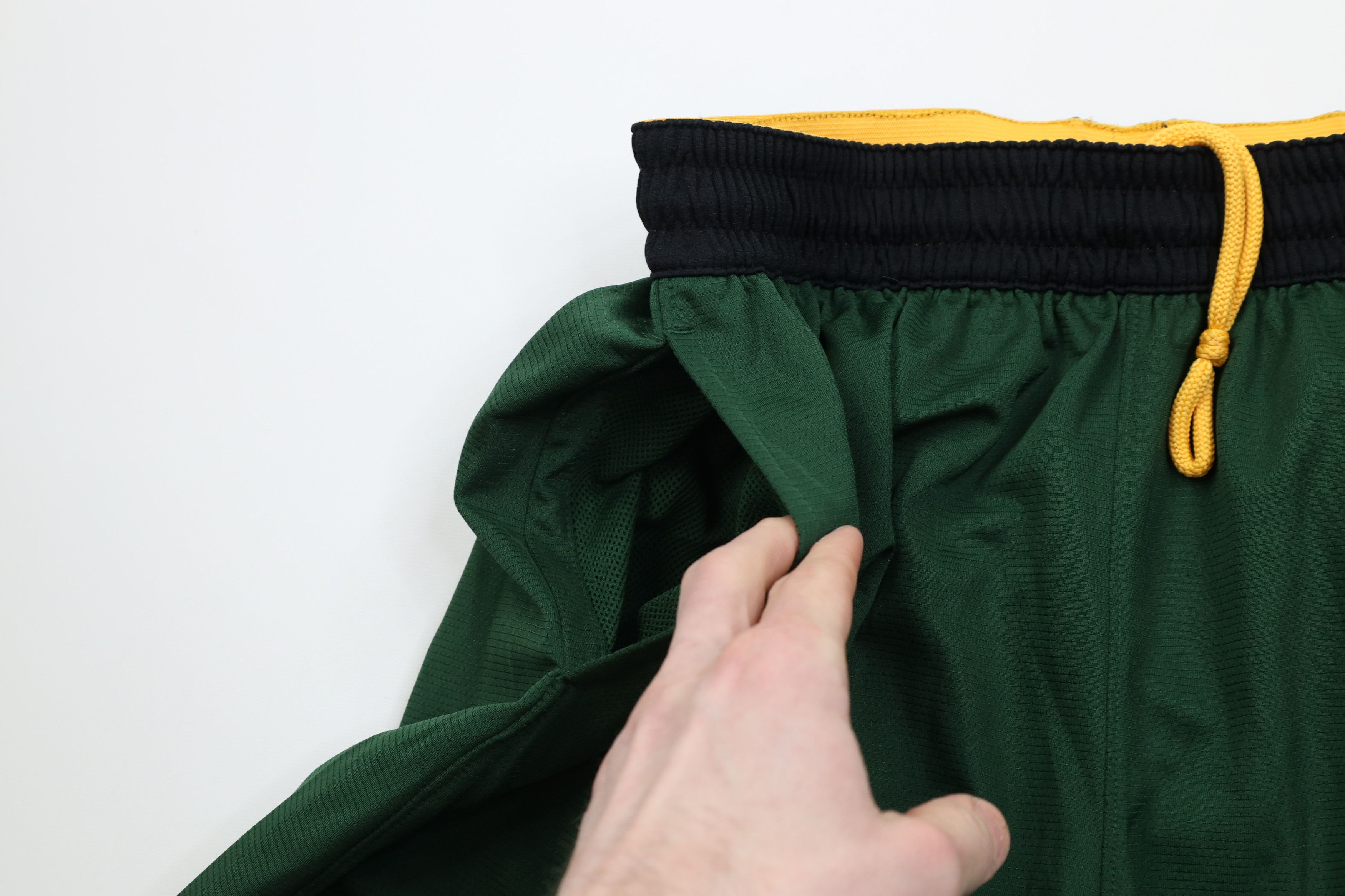 Nike Vintage Y2K Nike Block Gym Basketball Shorts Green Polyester Size US 34 / EU 50 - 6 Thumbnail