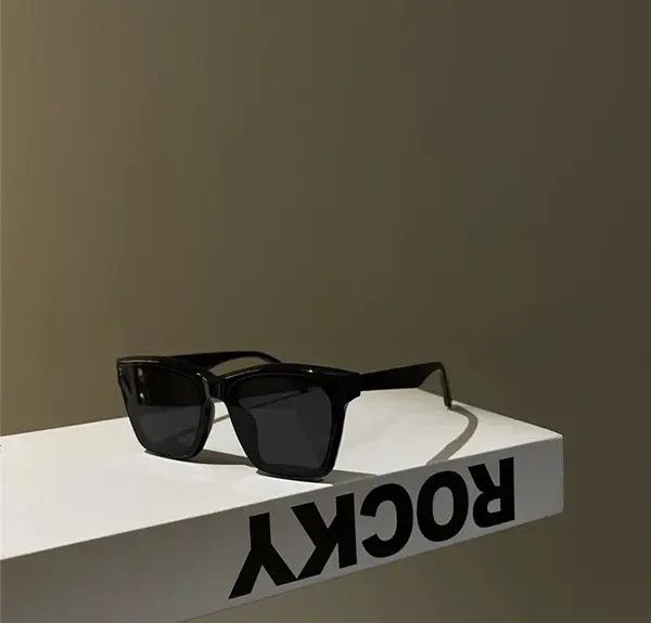 Vintage Retro punk sunglasses Size ONE SIZE - 3 Thumbnail