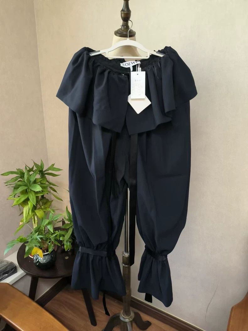 Loewe LOEWE pants, Size 24" / US 00 / IT 34 - 1 Thumbnail