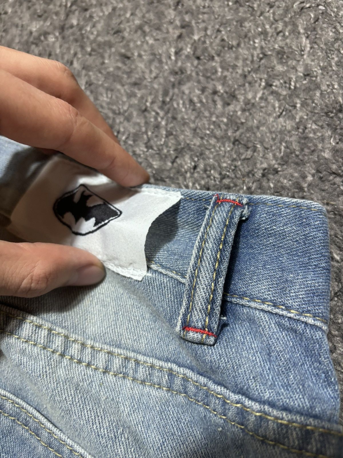 Jean × Vintage Vintage wide leg rare batman embroidered blue baggy jeans Size US 34 / EU 50 - 9 Thumbnail