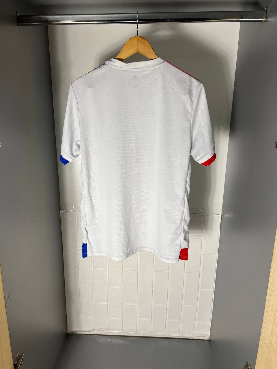 Vintage VERY RARE ADIDAS FC OLYMPIQUE LYON FRANCE SOCCER JERSEY Y2K Size US L / EU 52-54 / 3 - 12 Thumbnail