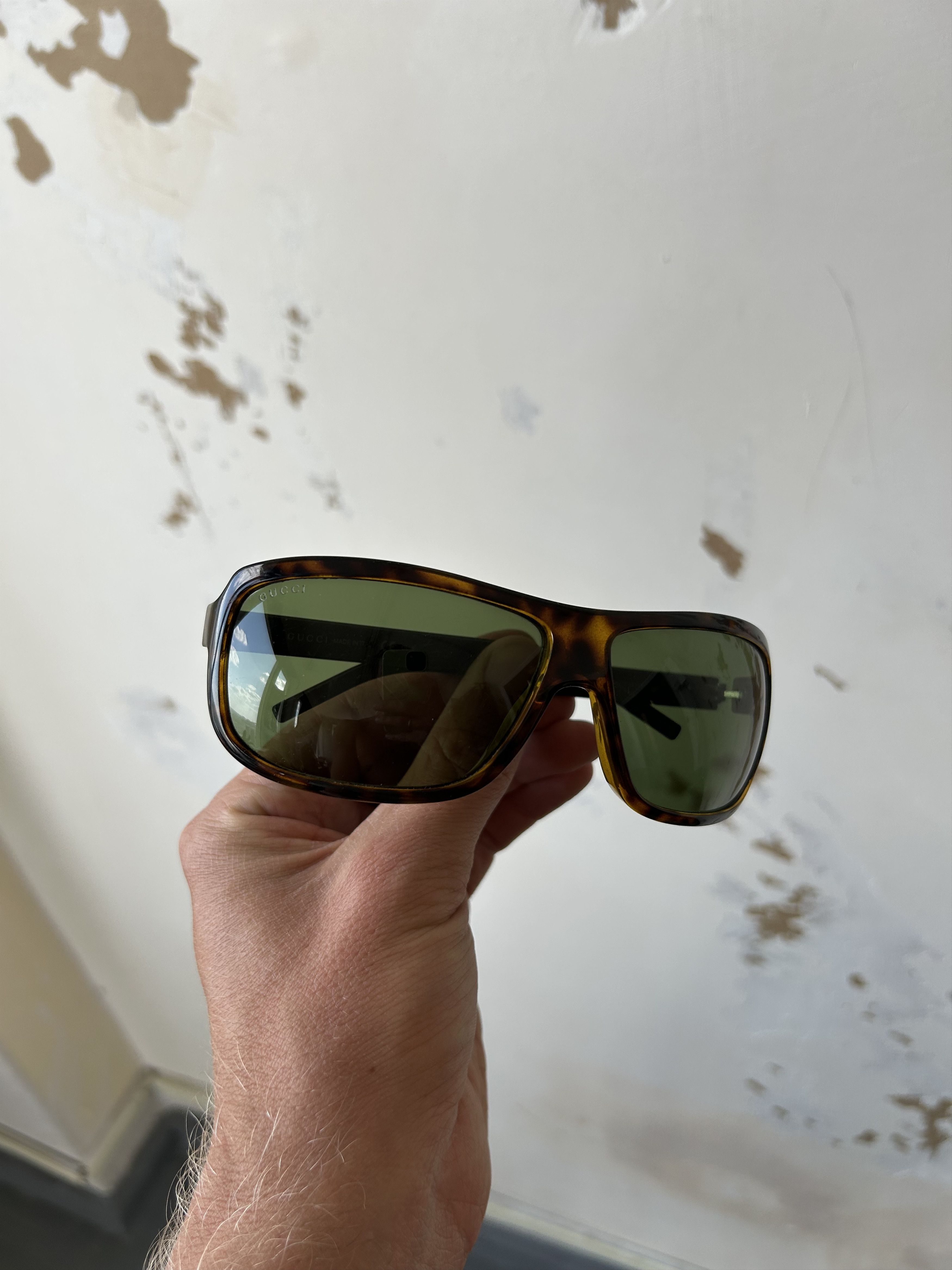 Gucci Gucci Y2K Sunglasses 00s Plastic Frame Vintage Glamour Size ONE SIZE - 1 Thumbnail