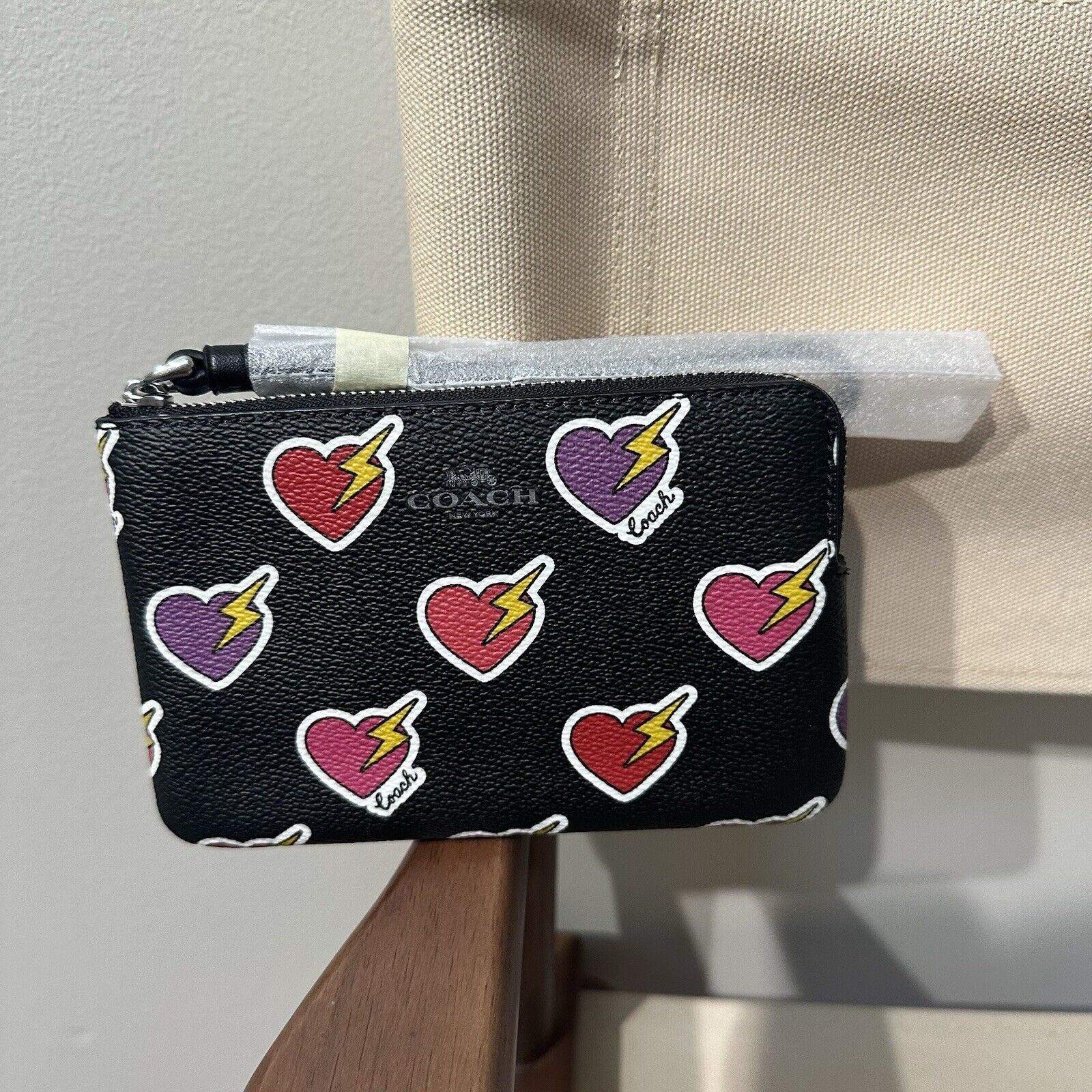 Coach NWT COACH Corner Zip Wristlet Heart Lightning Bolt CW857 Size ONE SIZE - 1 Thumbnail