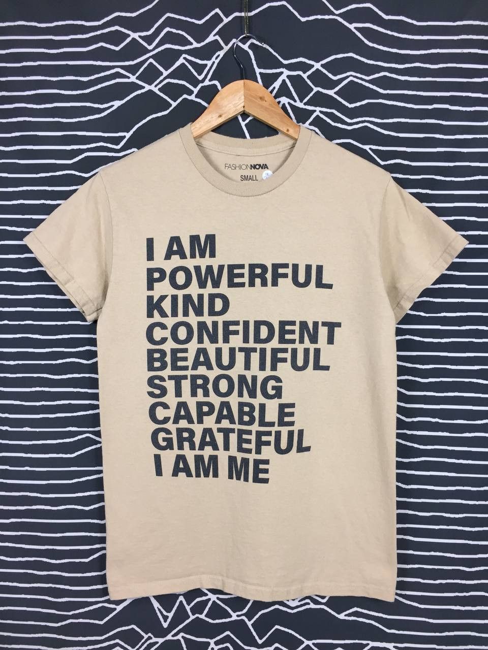 Fashion Nova × Vintage Fashion Nova I Am Powerful Kind Confident Wording Tee Size US S / EU 44-46 / 1 - 2 Thumbnail