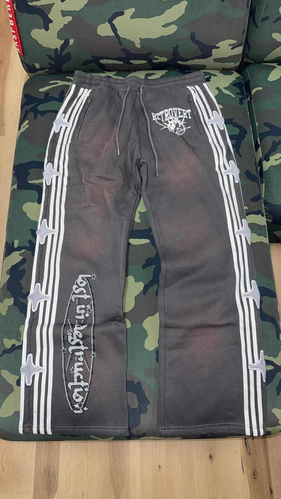 RETROVERT RetroVert Grey Studded Destruction Pants Size US 36 / EU 52 - 1 Thumbnail