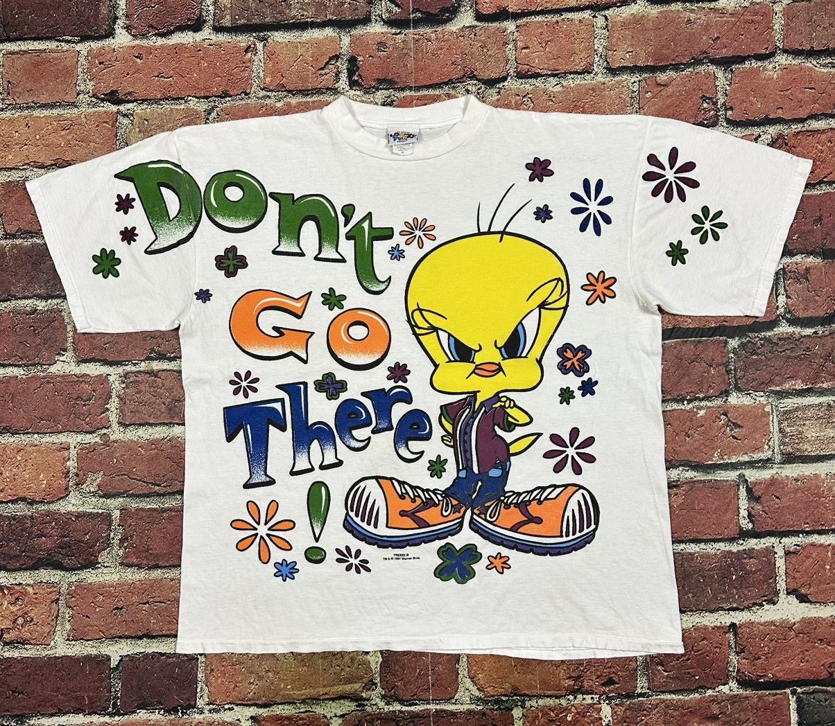 Warner Bros Vintage 90s Looney Tunes Tweety Bird AOP Tee Don’t Go There Size US XL / EU 56 / 4 - 1 Thumbnail