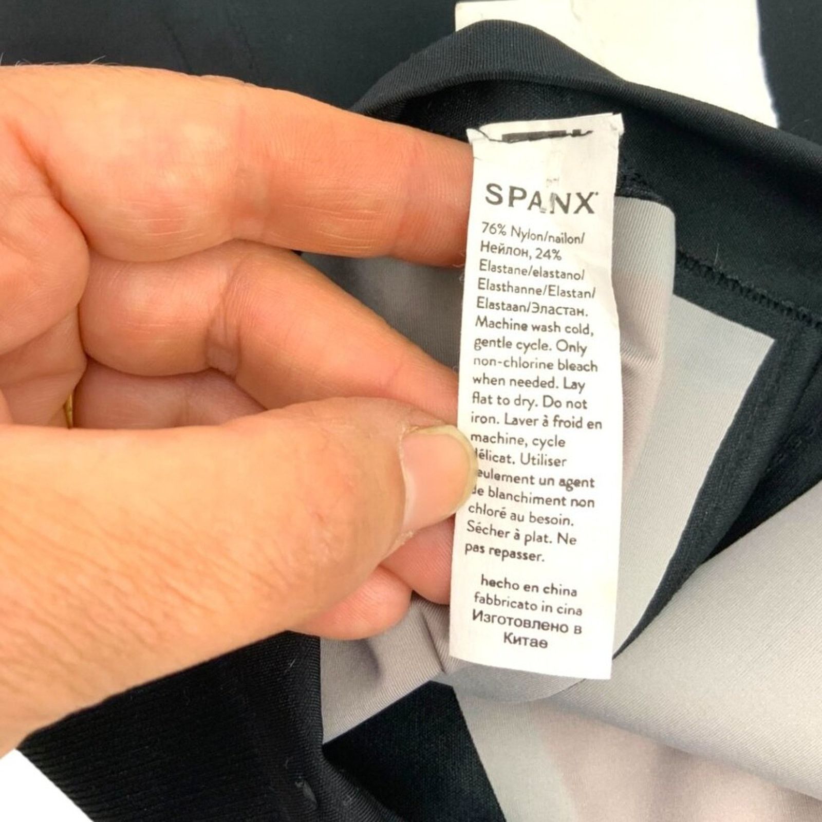 Spanx Spanx OnCore High Waist Briefs Black Sz Medium NWOT $68 MSRP Size 30" / US 8 / IT 44 - 6 Thumbnail