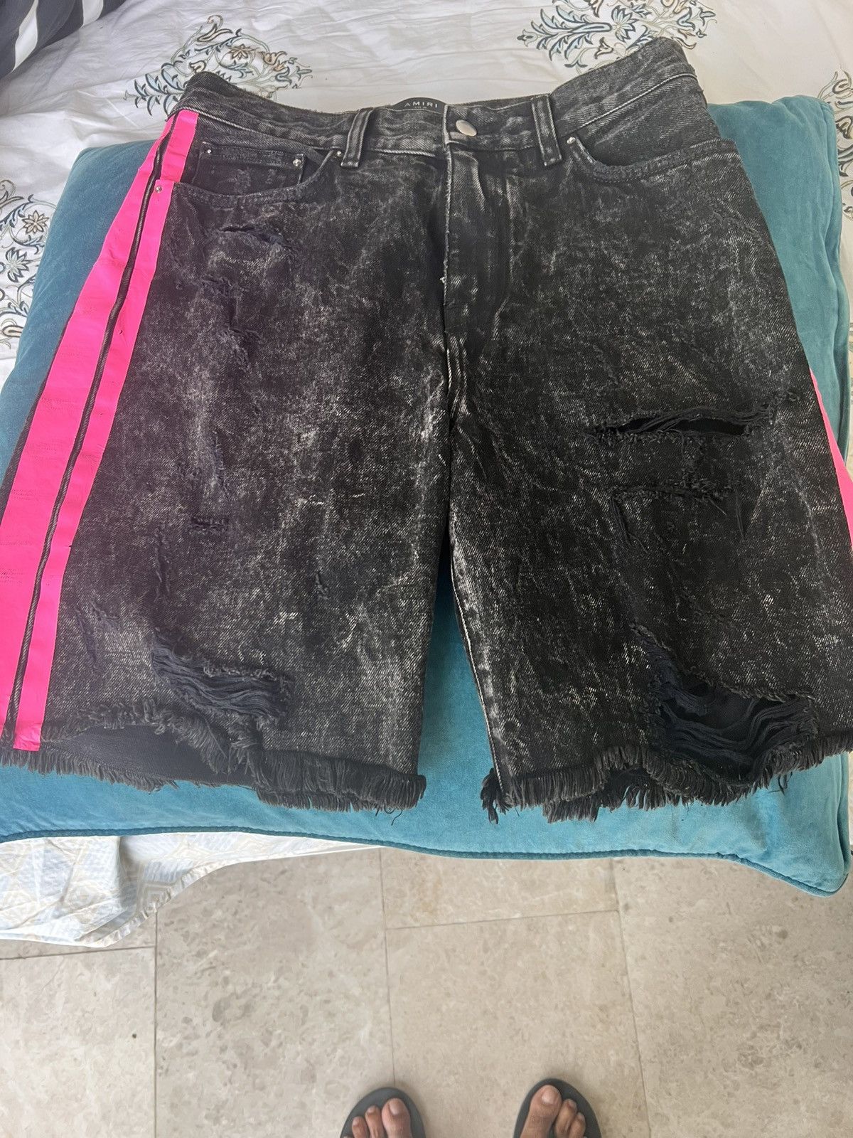 Amiri Amiri Black Distressed Contrast Stripe Printed Denim Shorts Size US 30 / EU 46 - 3 Thumbnail