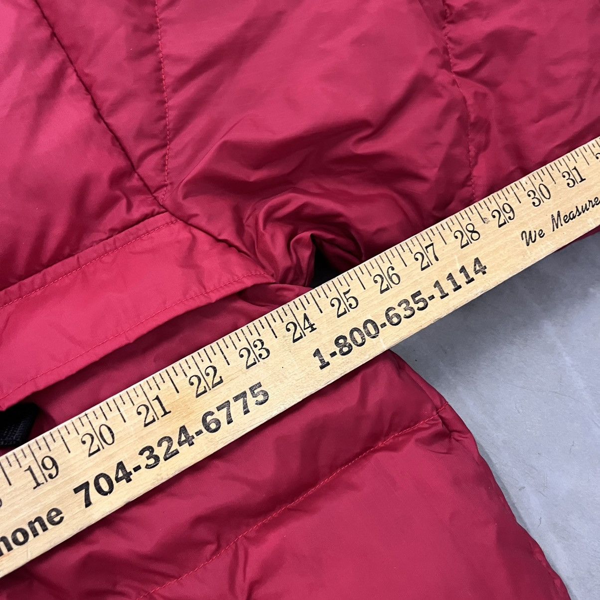 Tommy Hilfiger × Vintage Red Tommy Hilfiger Puffer Hoodie Zip Up Rare hoodie style L Size US L / EU 52-54 / 3 - 9 Thumbnail