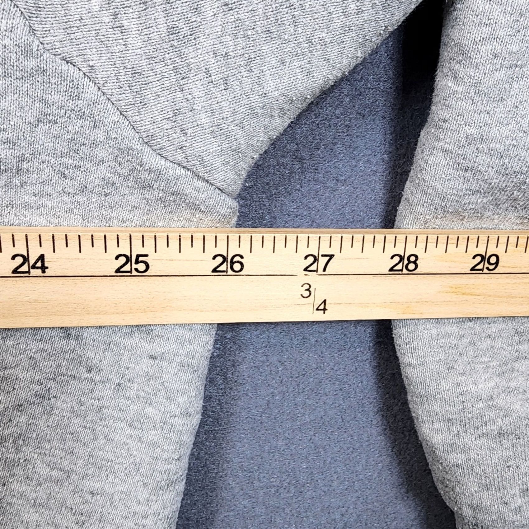 Fruit Of The Loom VINTAGE Fruit of the Loom Crewneck Sweatshirt Mens 2XL Gray Blank Pullover Sweatshirt Mens Clothing Sweatshirt Men’s Crew Neck 2XL Gray FOTL Size US XXL / EU 58 / 5 - 4 Thumbnail