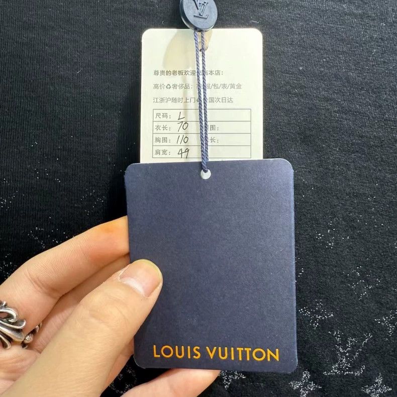Louis Vuitton Louis Vuitton Black and white gradient full print Logo sho Size US L / EU 52-54 / 3 - 3 Thumbnail