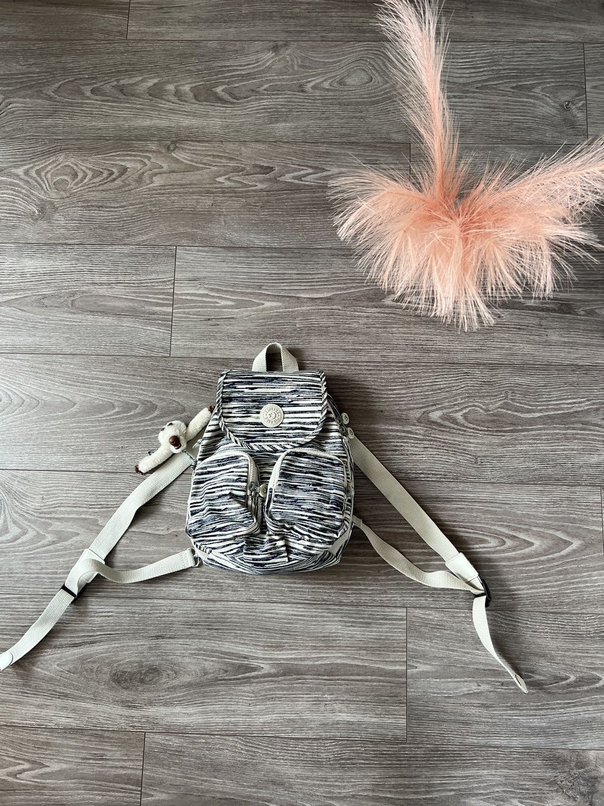 Other Vintage Kipling BackPack Valentina Monkey Rare Colourway Bag Size ONE SIZE - 4 Thumbnail