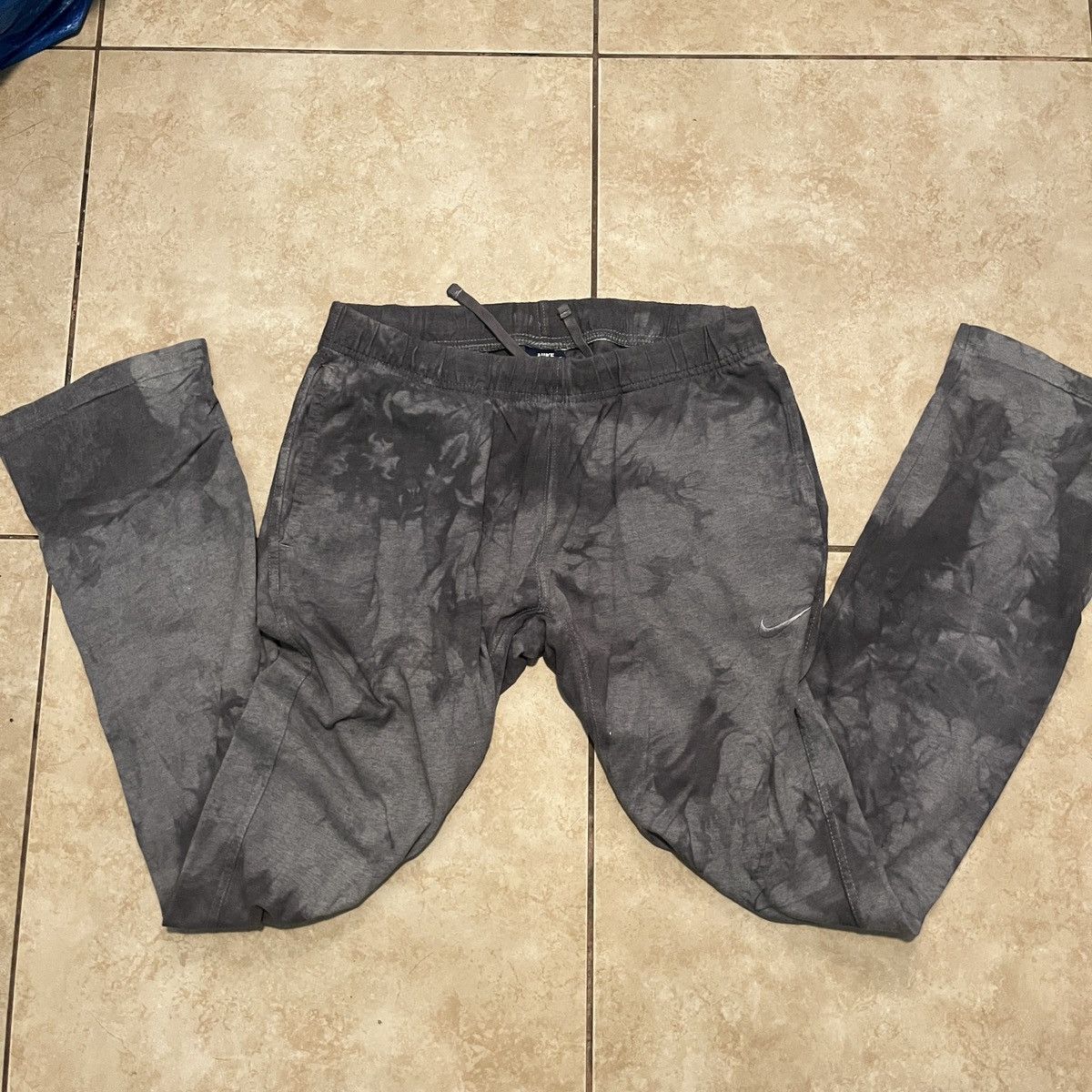 Nike Nike Acid Wash Tie Dye Sweatpants Size US 32 / EU 48 - 3 Thumbnail