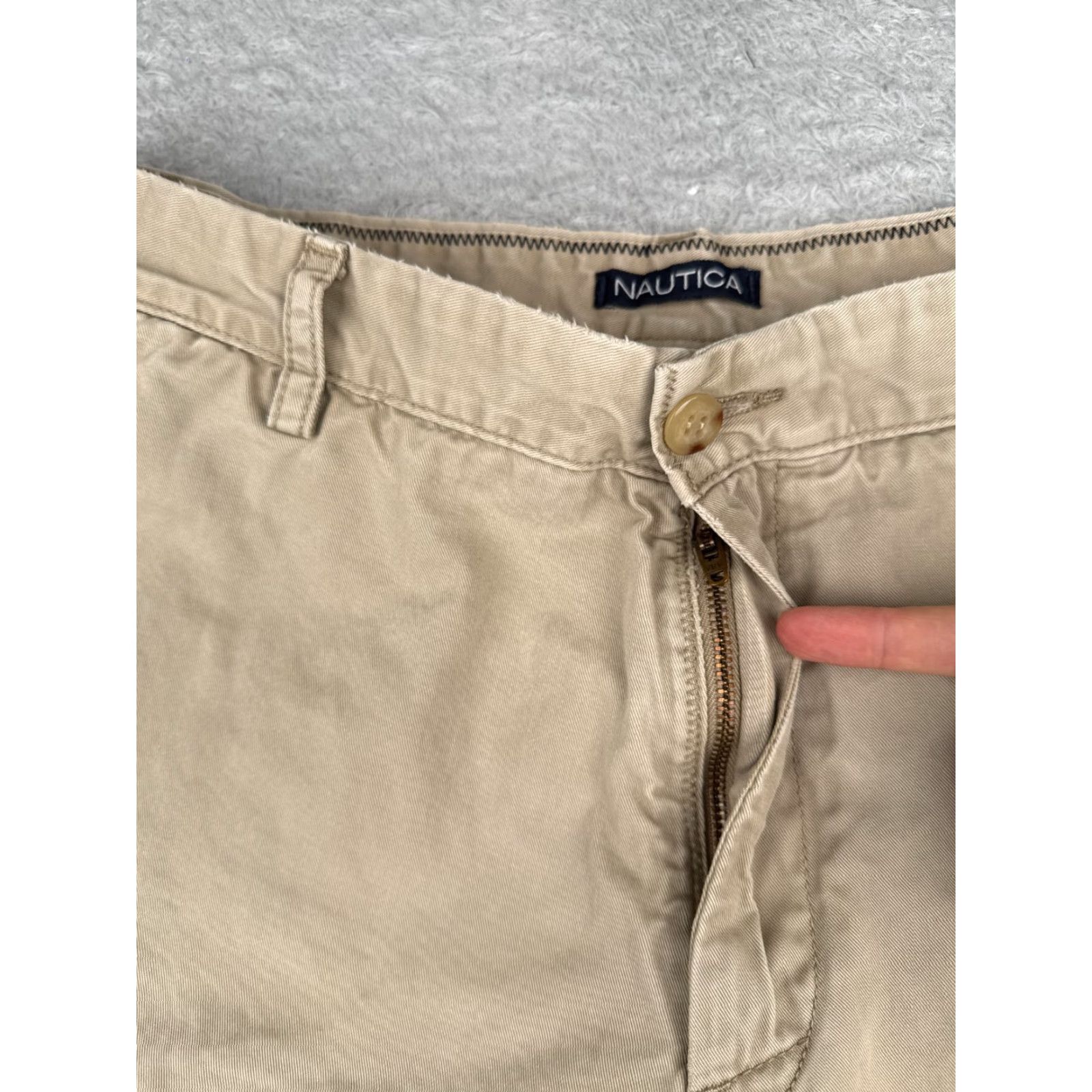 Nautica Nautica Men's Shorts Chino Casual 36 Beige Cotton 100% Twill 9 in Inseam Classic Fit Regular Size 36 Mens Size US 36 / EU 52 - 6 Thumbnail