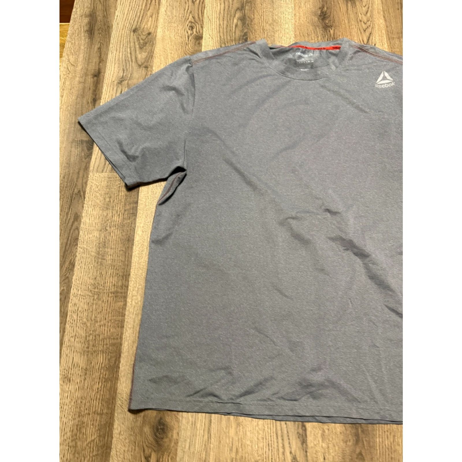 Reebok Reebok Shirt Men Large Gray Short Sleeve Shirt Crewneck Athletic Wear Size US L / EU 52-54 / 3 - 3 Thumbnail