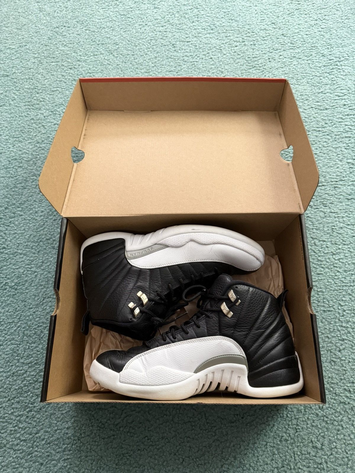 Jordan Brand Jordan Retro 12 Playoffs Size US 10 / EU 43 - 1 Thumbnail