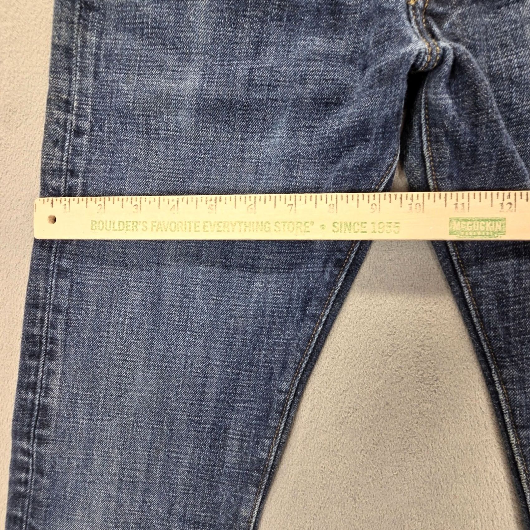 Levi's Levis 501 Jeans Mens Blue Medium Wash Regular Denim Button Fits 25x28 Straight Pockets Logo Cotton Size US 26 / EU 42 - 6 Thumbnail