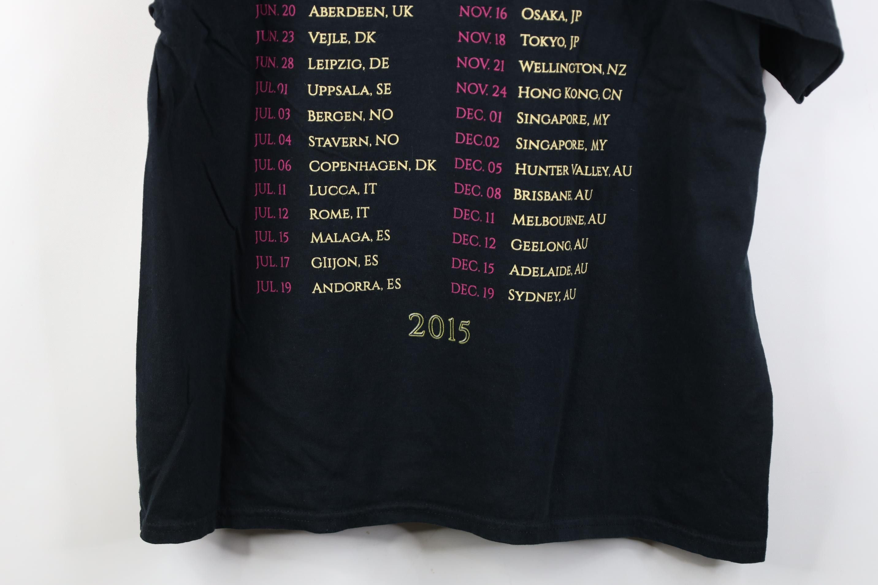 Vintage Vintage Y2K 2015 Tour Elton John Band Short Sleeve T-Shirt Size US XL / EU 56 / 4 - 15 Thumbnail