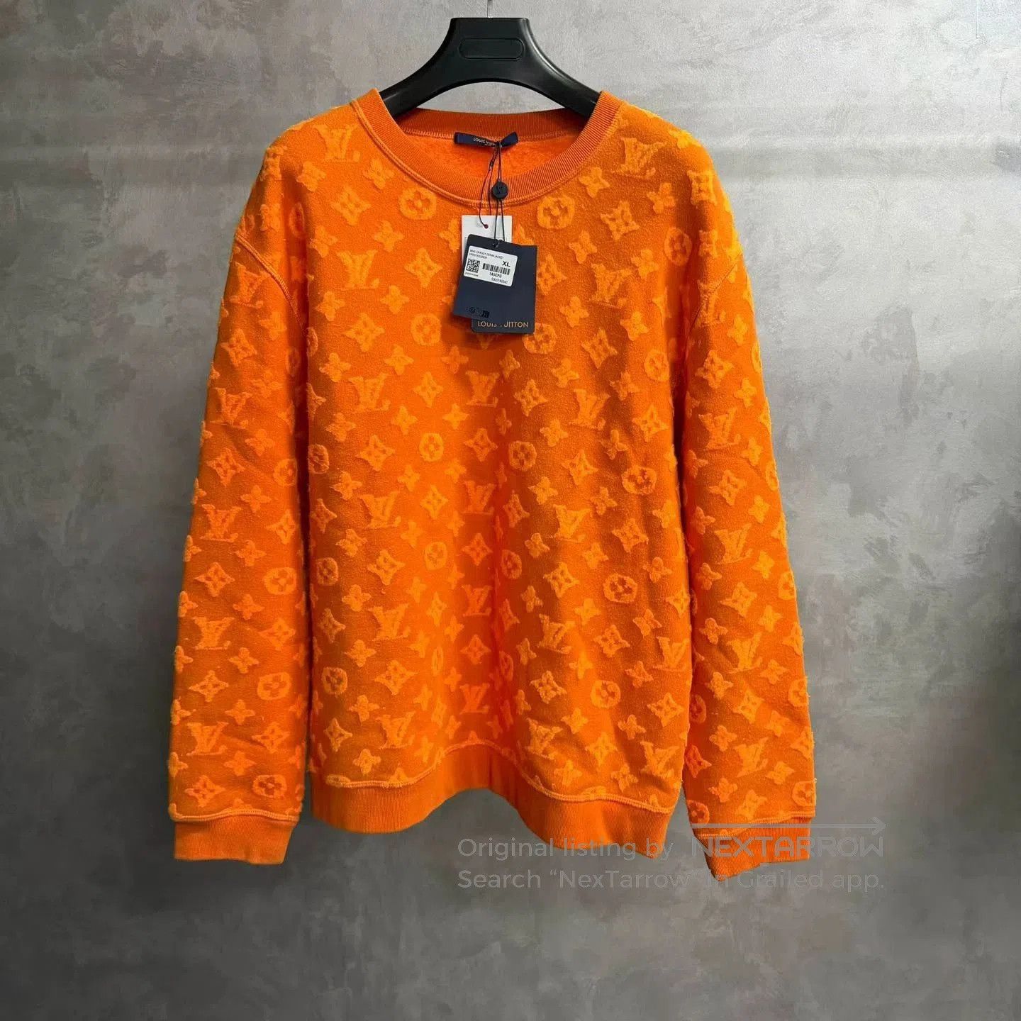 Louis Vuitton louis vuitton orange printed long sleeve sweatshirt. Size US XL / EU 56 / 4 - 1 Thumbnail