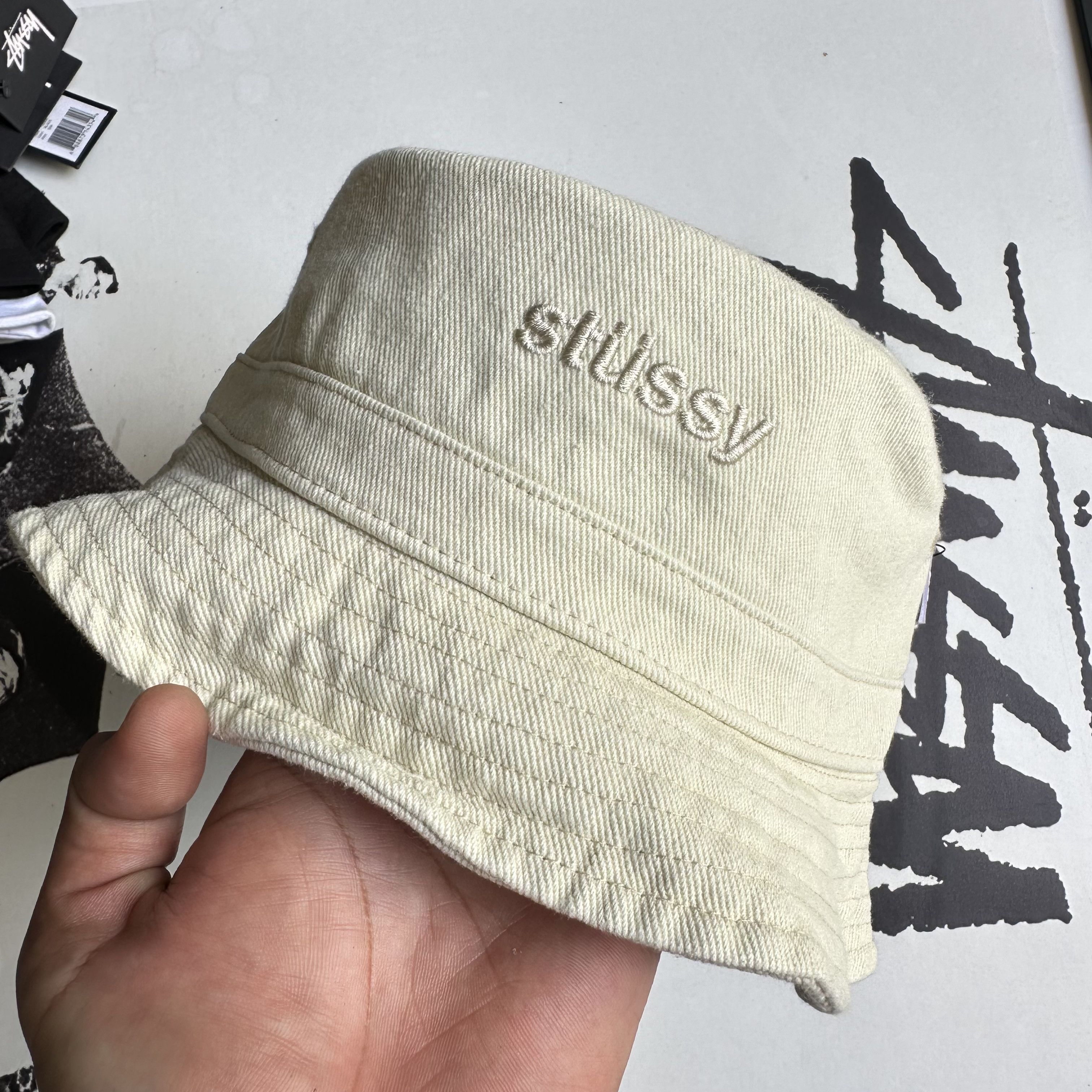 Stussy STUSSY AURORA WASHED TWILL NATURAL BUCKET HAT M/L Size ONE SIZE - 1 Thumbnail