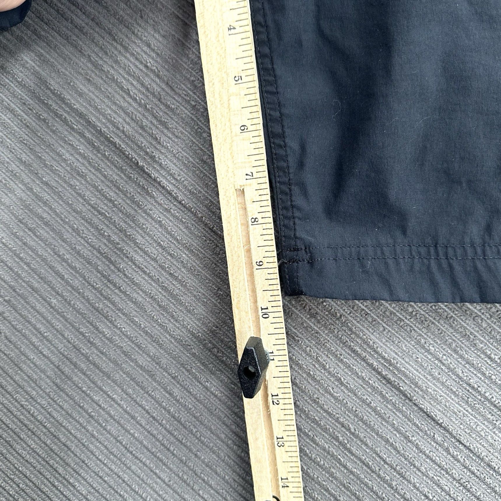 Eddie Bauer Eddie Bauer Travex Shorts Men 38 Black Nylon Outdoors Hiking Walking Exploring Chino 5-Pocket Regular Waist 10 In Inseam Mens Size US 38 / EU 54 - 6 Thumbnail