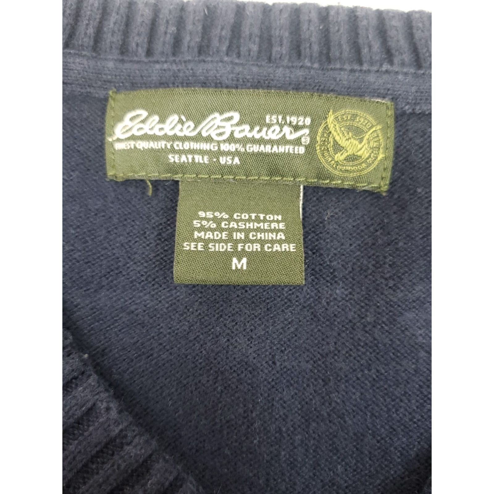Eddie Bauer Eddie Bauer Sweater Cashmere Blend Pullover V Neck Navy Mens M Blue Solid Classic Size US M / EU 48-50 / 2 - 7 Thumbnail