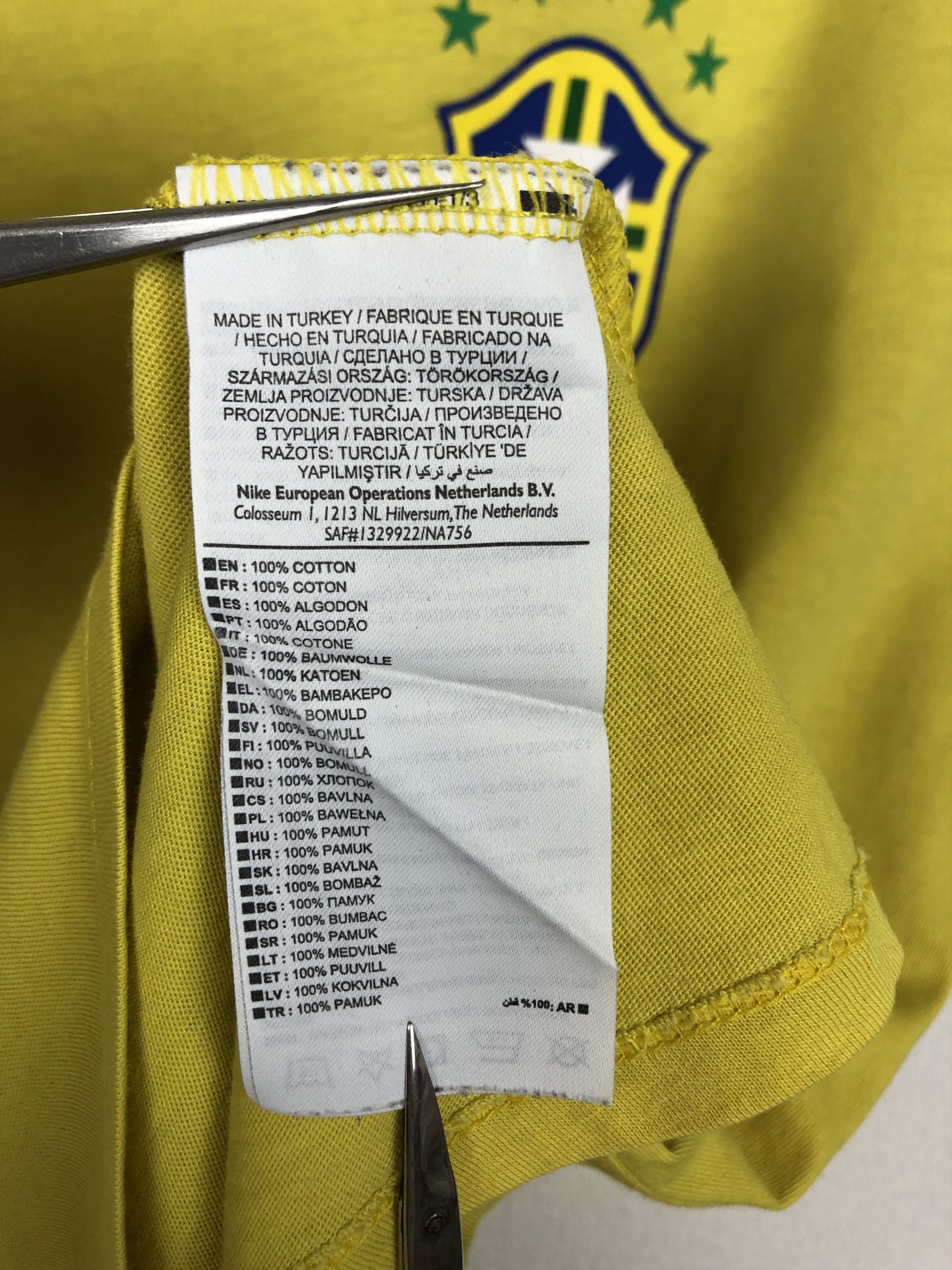 Nike Nike Brazil Football Shirt Soccer Yellow Jersey Mens Tee Size US M / EU 48-50 / 2 - 7 Thumbnail