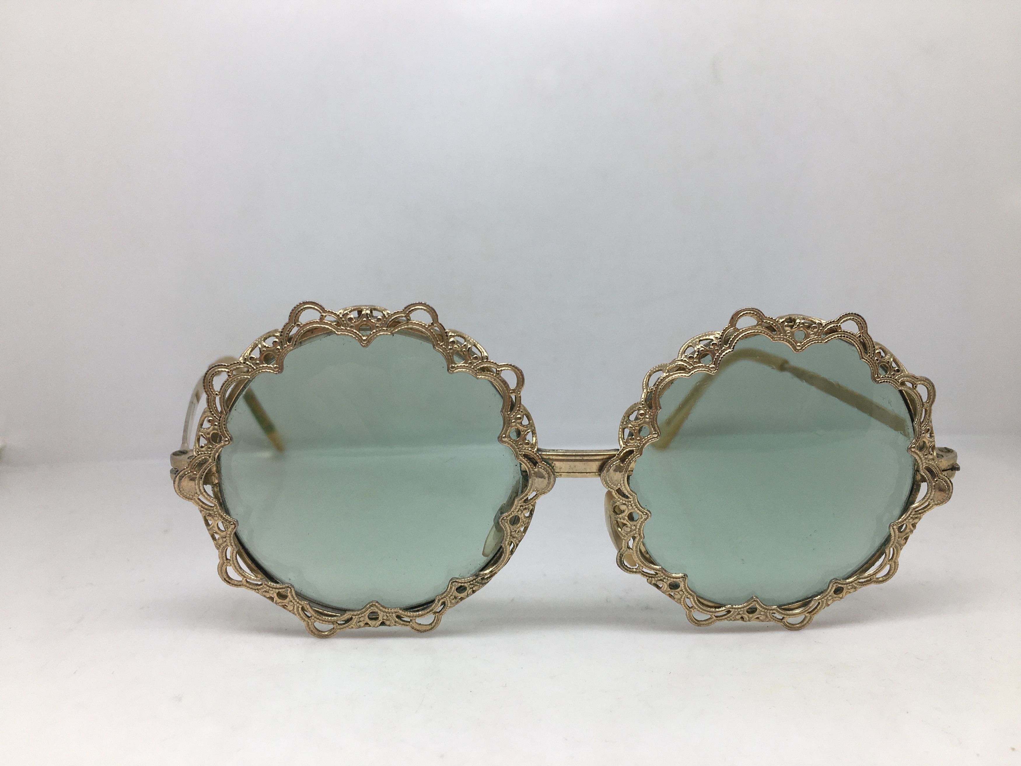 Vintage '66 MOD ROCOCO en oro OCCHIALI DA SOLE ITALIA Size ONE SIZE - 1 Thumbnail