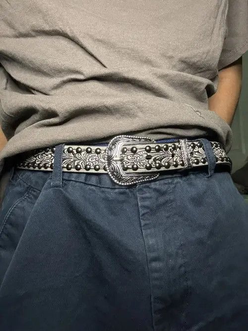 VIBE Gothic Studded Belt (cement gray) Size ONE SIZE - 6 Thumbnail