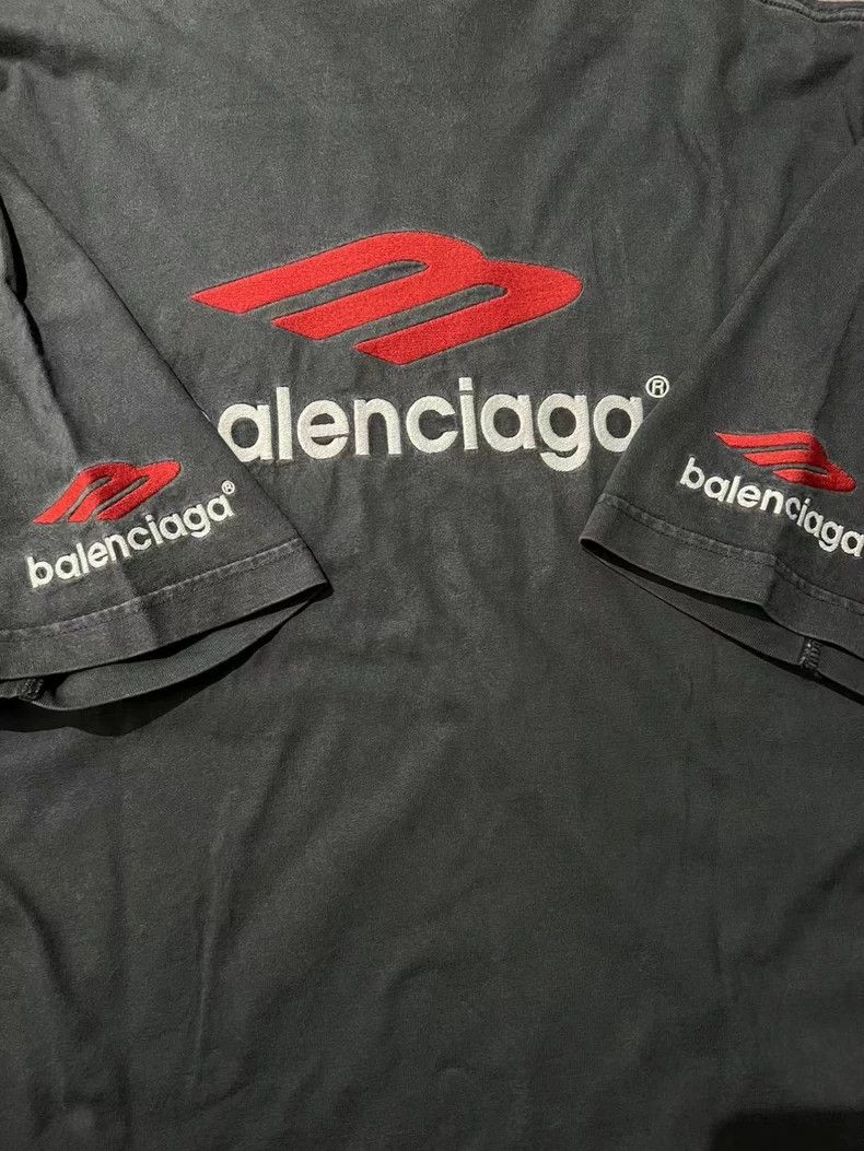 Balenciaga Balenciaga 3B Short Sleeve, Size S Size US S / EU 44-46 / 1 - 5 Thumbnail