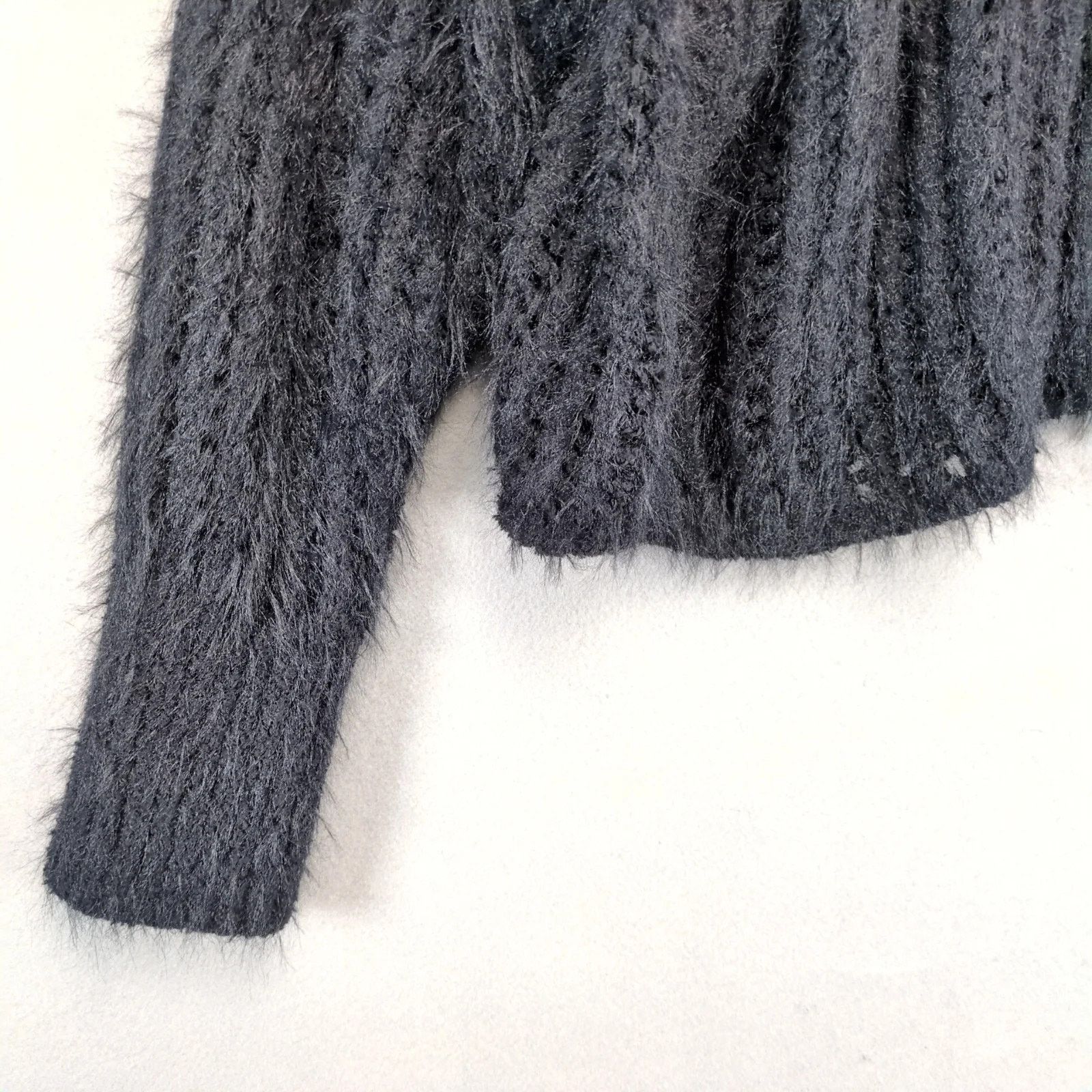 Other NWT Universal Thread Black Fuzzy Open Chunky Knit Sweater XL Size XL / US 12-14 / IT 48-50 - 9 Thumbnail