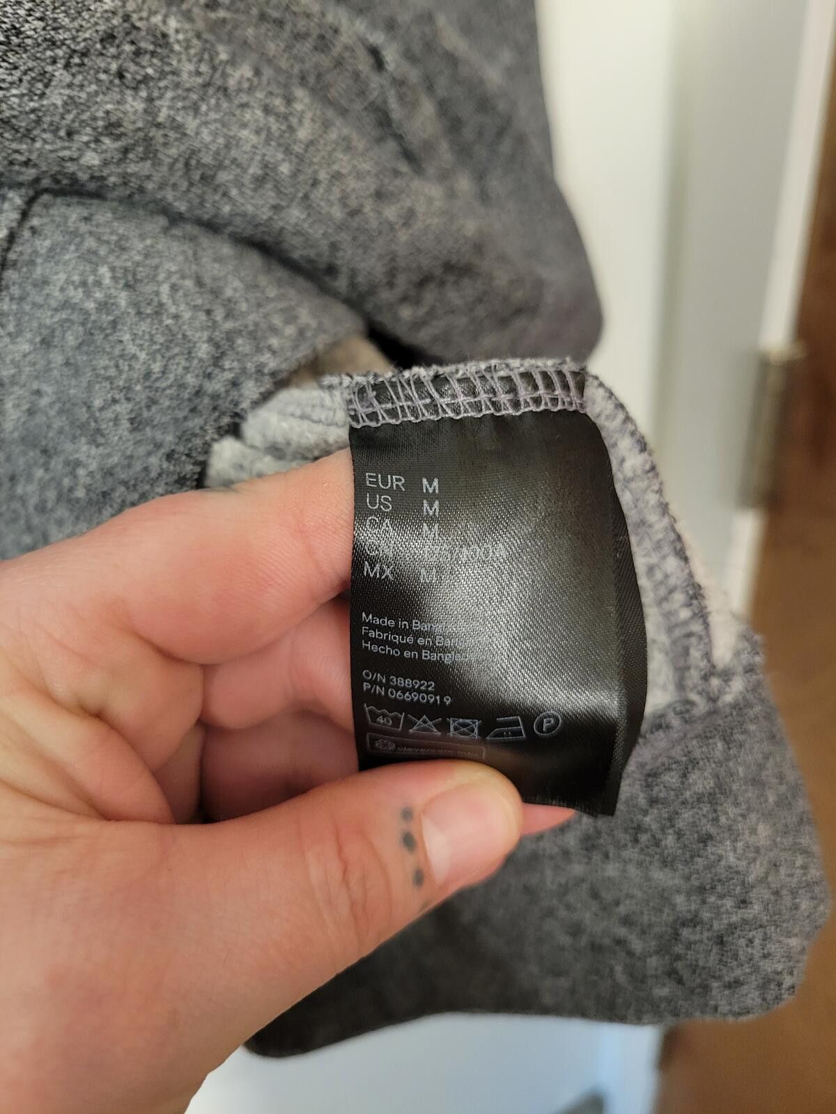 H&M Gray Zip-Up Hoodie Sweatshirt with Hood Size US M / EU 48-50 / 2 - 2 Thumbnail