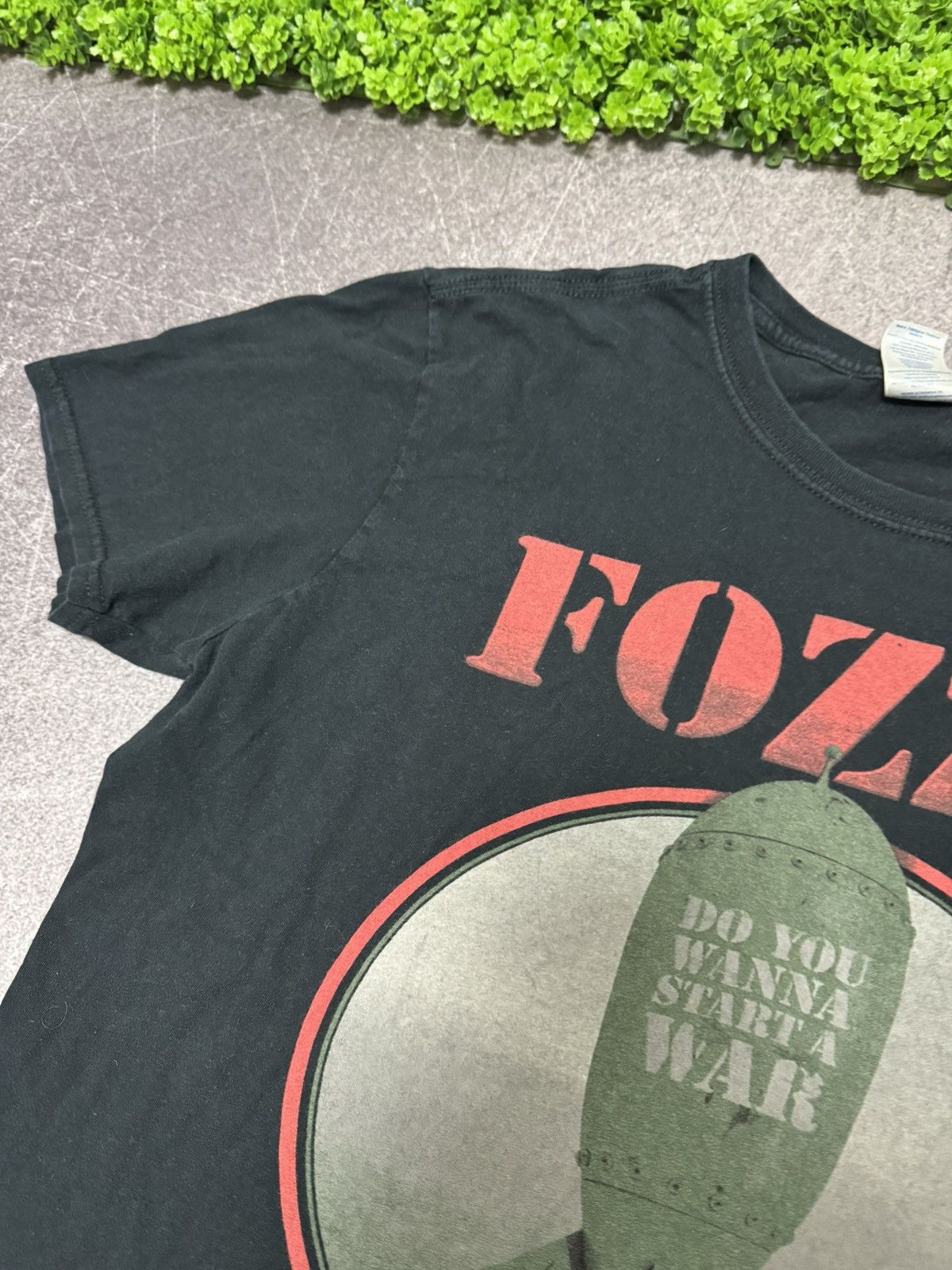 Band Tees Vintage 2000s T Shirt fozzy do you wanna start a war Size US L / EU 52-54 / 3 - 9 Thumbnail
