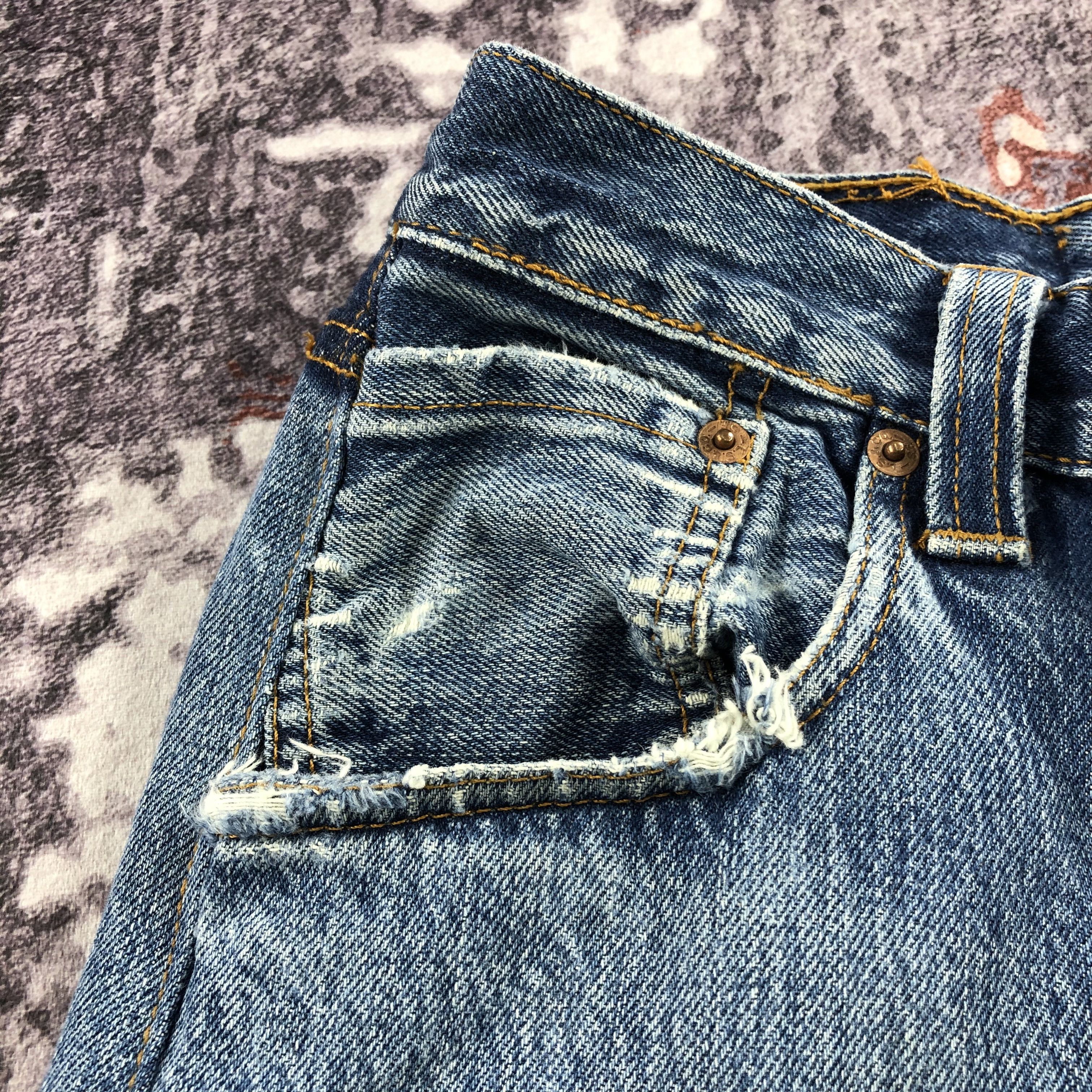 Levi's Vintage 90s Blue Wash Levis 501 Jeans-JM2183 Size US 30 / EU 46 - 14 Thumbnail