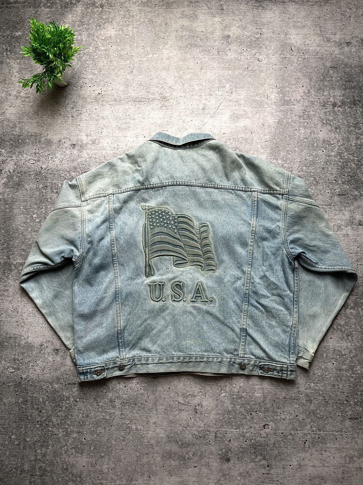 Vintage 80’s Denim Jeans Faded USA Logo Jacket