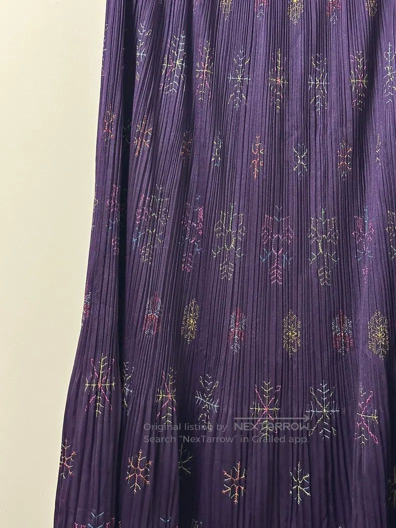 Issey Miyake Issey Miyake size:5 Elegant Purple Midi Skirt Size 22" - 2 Thumbnail
