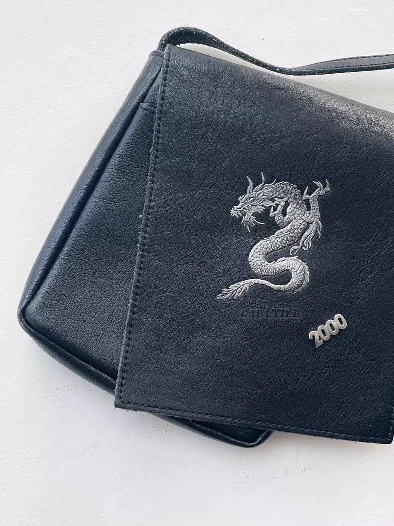 Jean Paul Gaultier Jean Paul Gaultier All-leather one-shoulder dragon pattern Size ONE SIZE - 2 Thumbnail