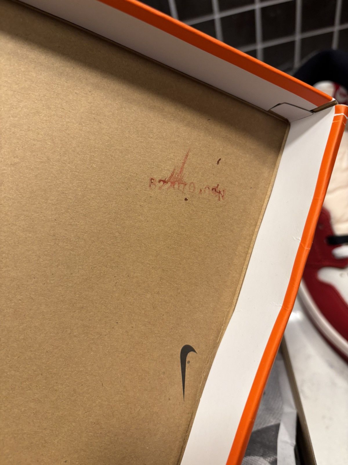 Nike Jordan 1 High Chicago Lost & Found Size US 10.5 / EU 43-44 - 10 Thumbnail