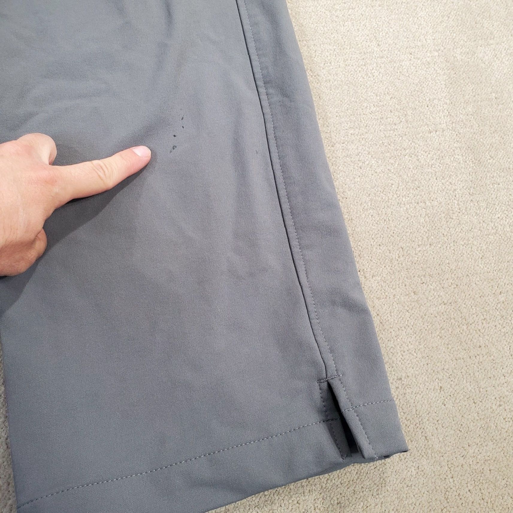 Under Armour Under Armour Storm Pants Mens 36x30 Gray Windbreaker Waterproof Outdoors Logo Pants Mens Gray Styled Pockets Logo 90s? Size US 36 / EU 52 - 3 Thumbnail