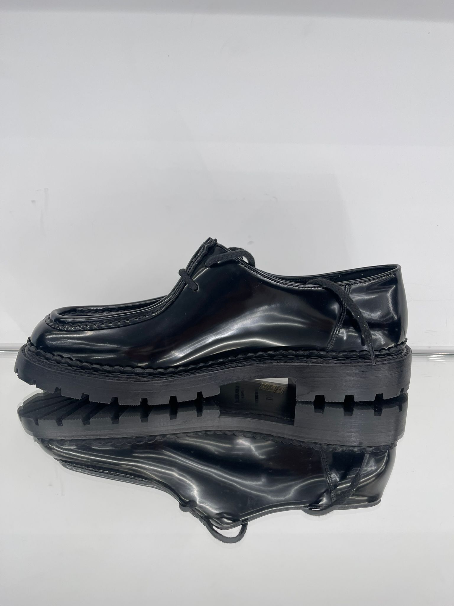 Saint Laurent Paris MALO derbies in glazed leather Size US 7 / EU 40 - 2 Thumbnail