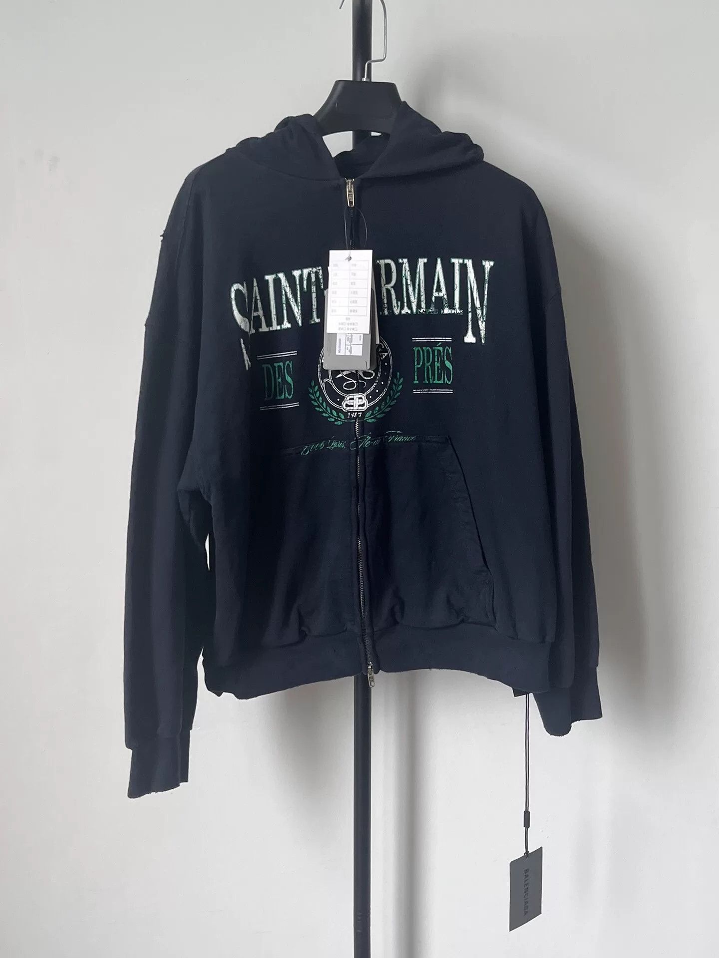 Balenciaga Balenciaga Hooded Sweatshirt with Letter Print Size US XS / EU 42 / 0 - 1 Thumbnail