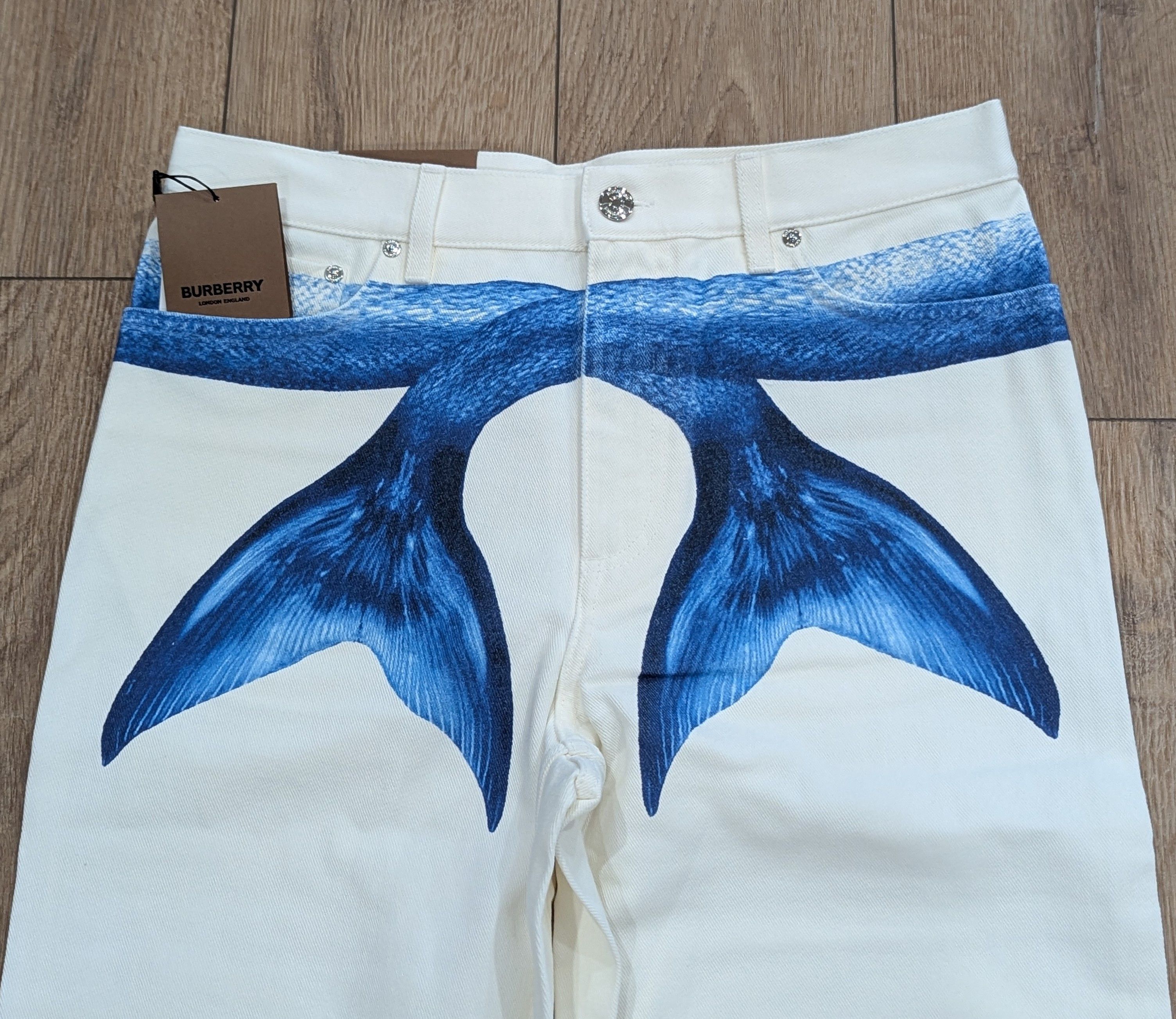 Burberry BURBERRY Mermaid Tail Straight Leg Denim Jeans White 32 Size US 32 / EU 48 - 2 Thumbnail