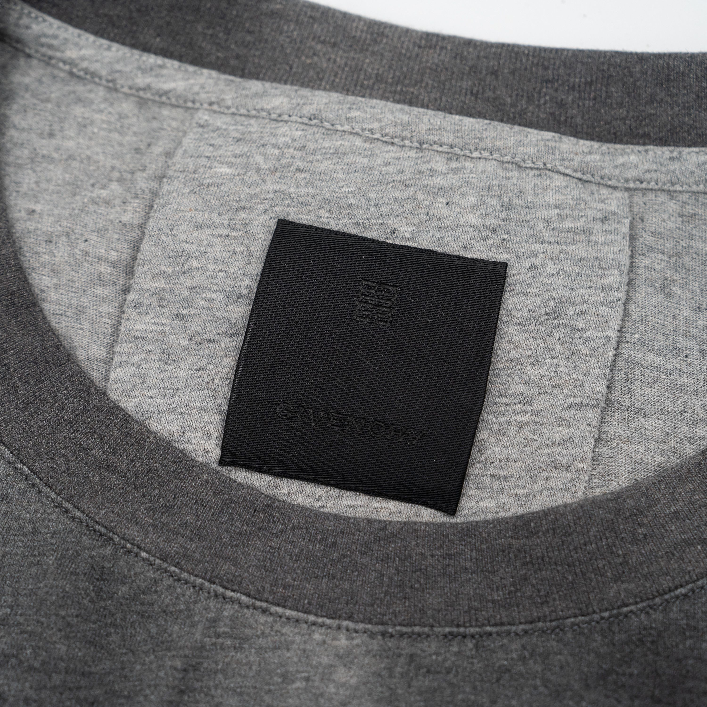 Givenchy L Givenchy Floral Graphic Faded Grey T-Shirt Size US L / EU 52-54 / 3 - 3 Thumbnail