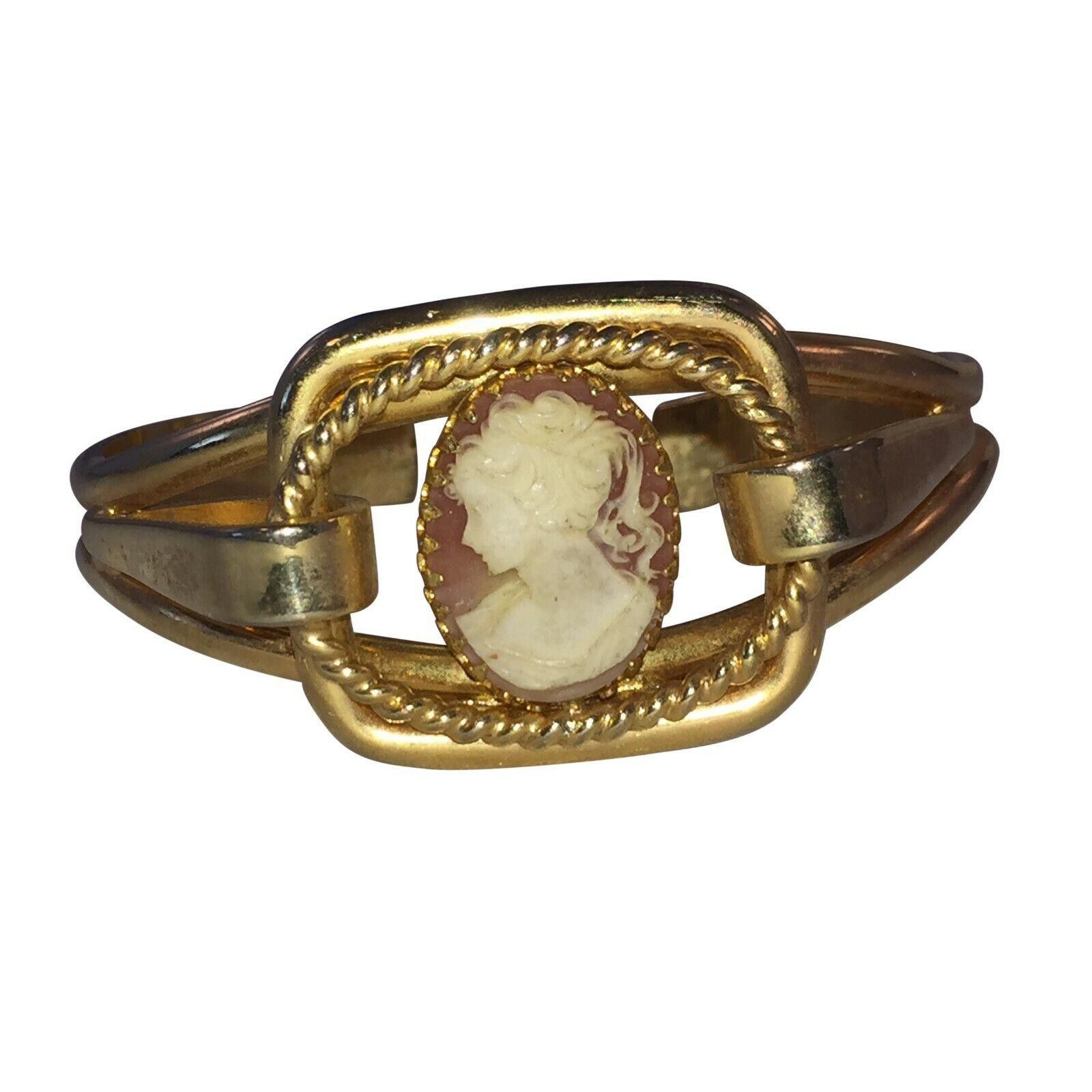 Designer Vintage Resin Cameo Bracelet Size ONE SIZE - 1 Thumbnail