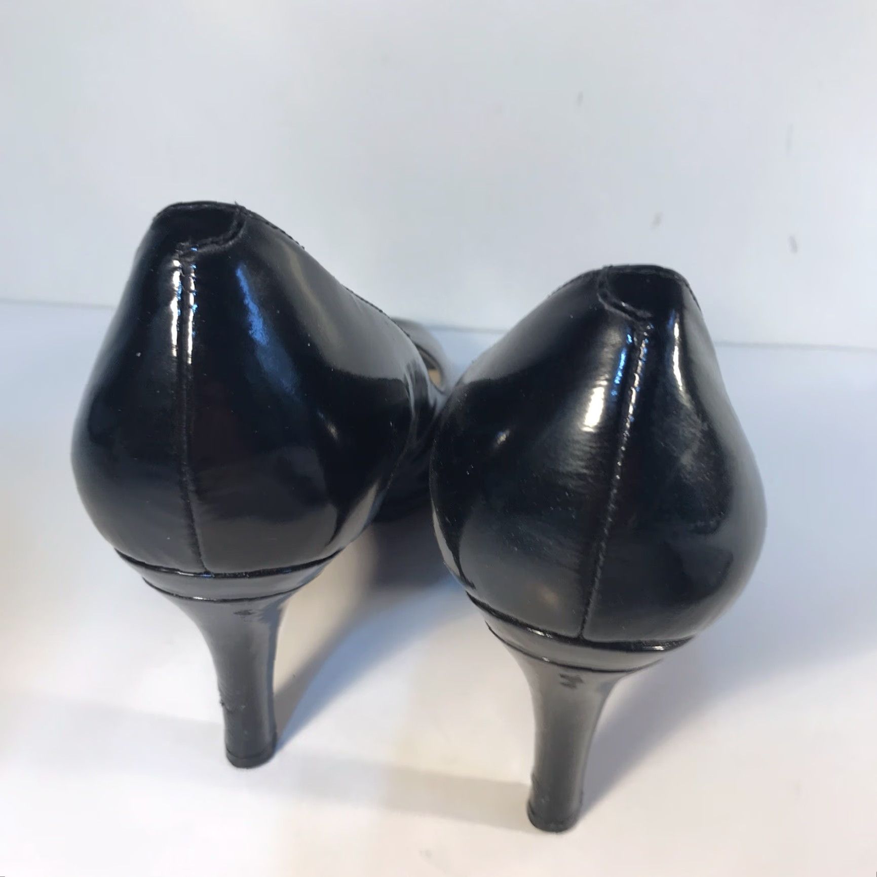 Cole Haan VINTAGE Cole Haan Women's Pump Shoes Black Patent Leather Peep Toe 8.5B 3-inch Heels Formal Casual Size US 8.5 / IT 38.5 - 3 Thumbnail