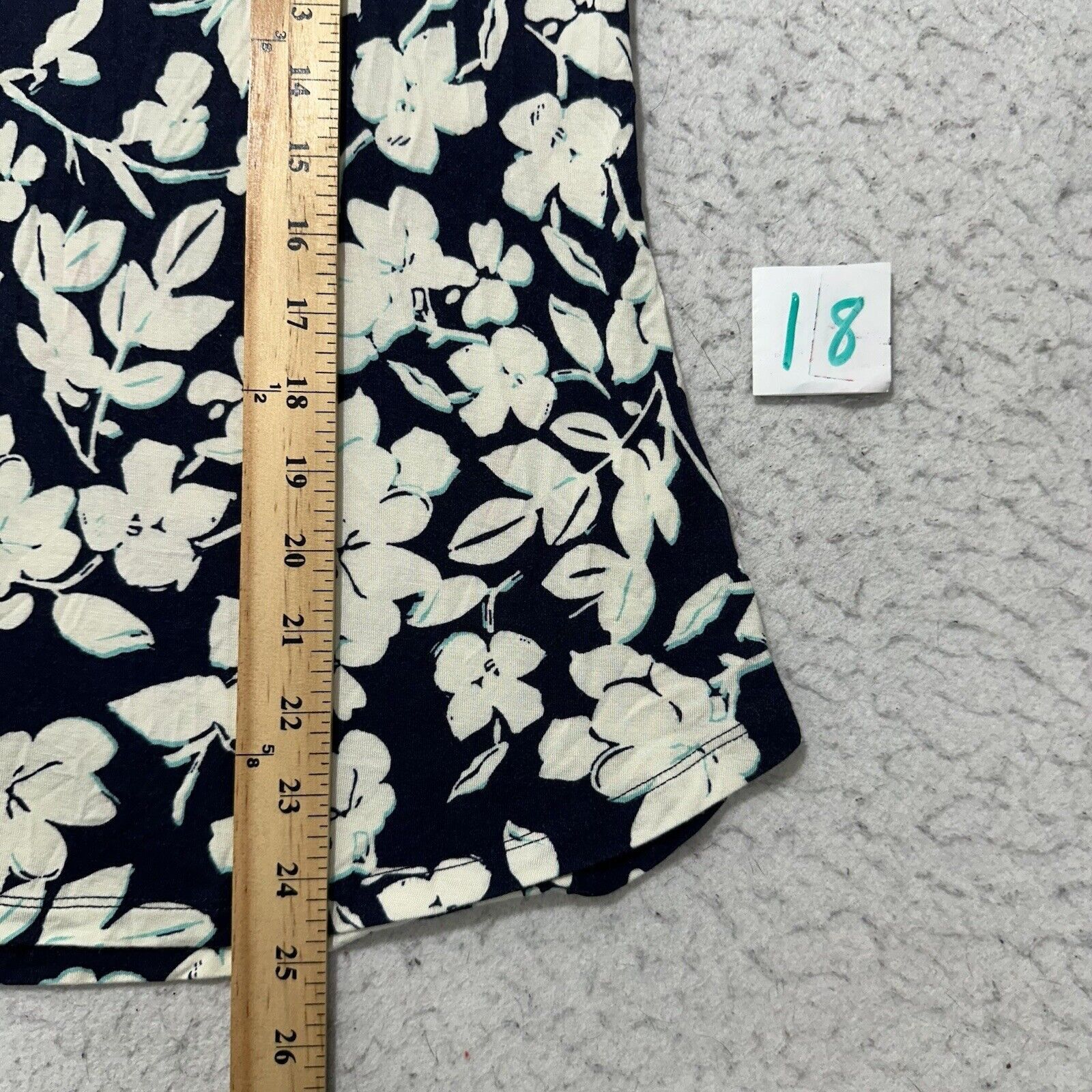 Croft & Barrow Croft & Barrow PM Teal Navy Blue Floral Blouse T Shirt Size M / US 6-8 / IT 42-44 - 9 Thumbnail