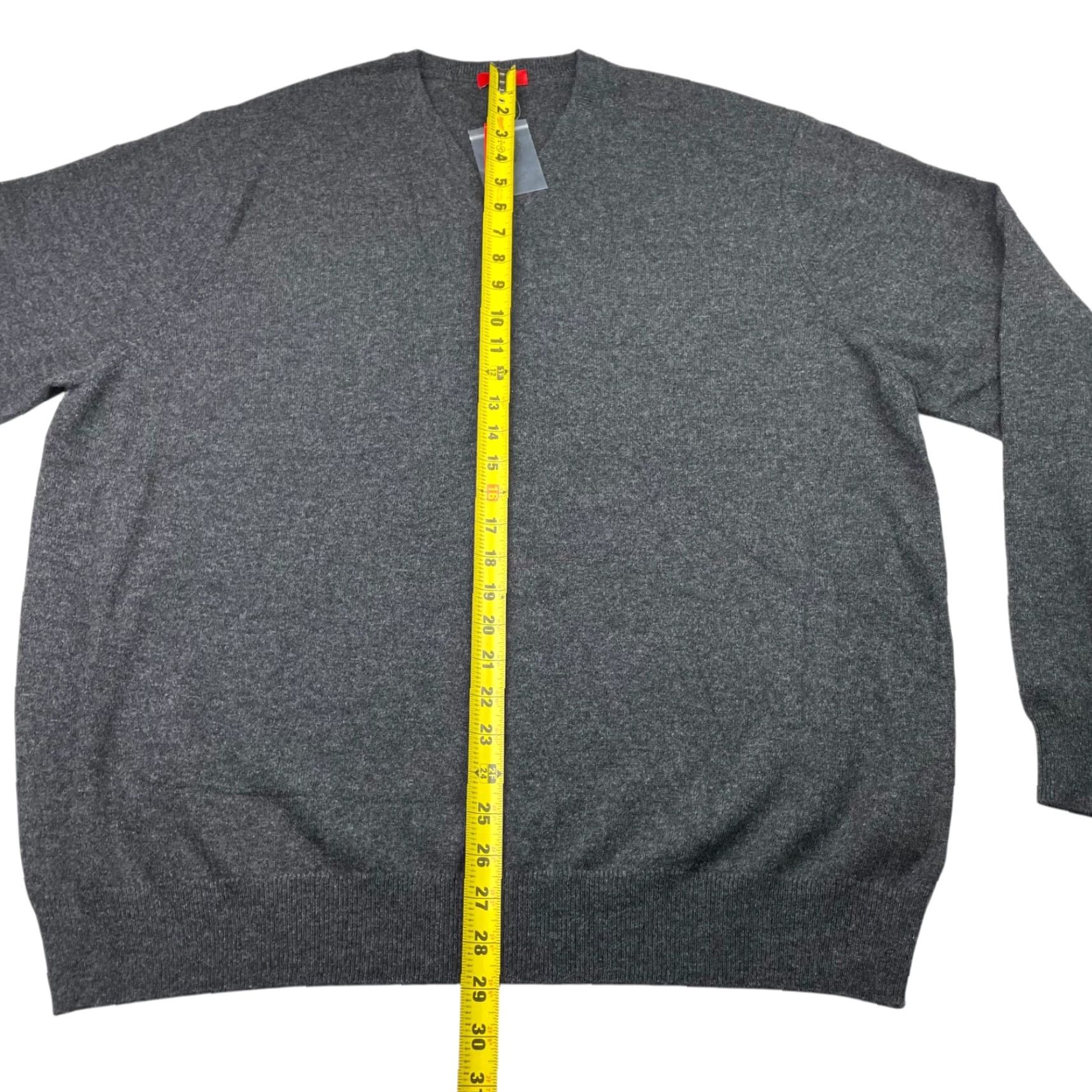 Vintage Jennie Liu Men’s 2XL Cashmere V-Neck Pullover Sweater Gray Pullover Size US XXL / EU 58 / 5 - 5 Thumbnail
