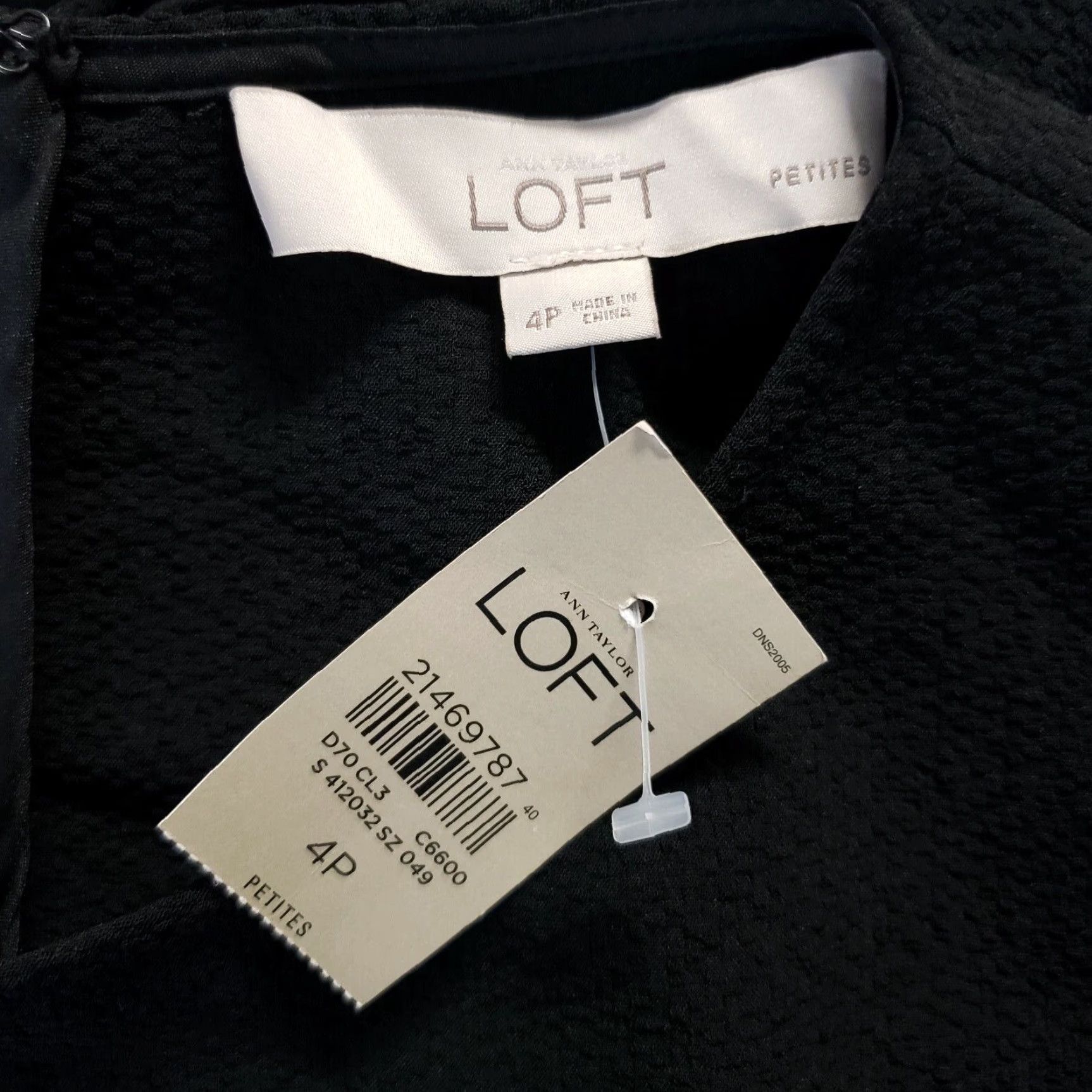 Loft LOFT Ann Taylor Womens Dress Size 4P Solid Black Half Sleeve Shift Short Dress Length 33" Zipper Pocketless (Petites) Womens Size S / US 4 / IT 40 - 5 Thumbnail